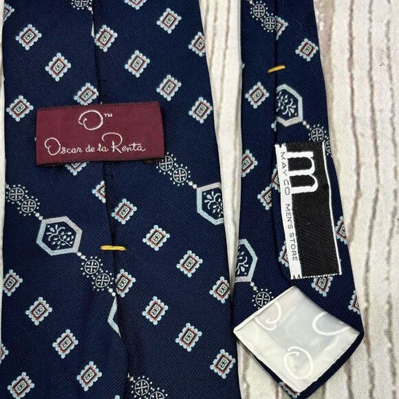 ‼️final must bundle‼️ Vintage Oscar de la Renta for May Co Men’s Store Blue Tie - Picture 4 of 7